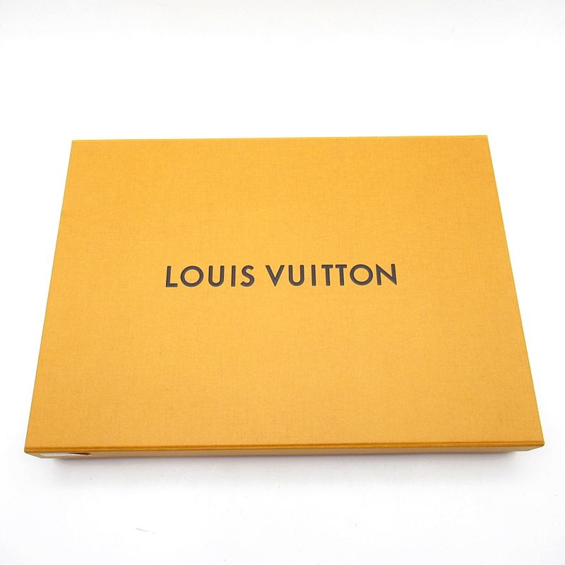 Louis Vuitton Shawl Cotton Black Pink White Scarf — view 4