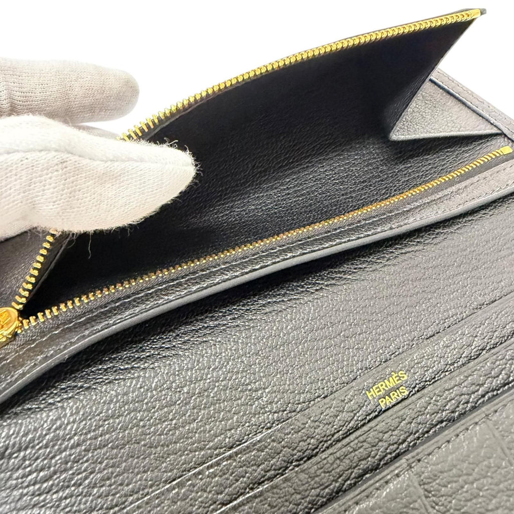 Hermes Bearn Souffle Chevre Logo Gold Wallet Leather Black — view 7