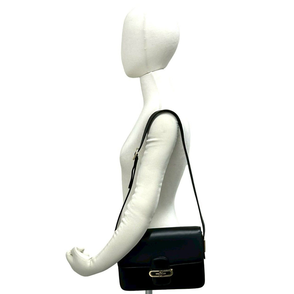 Gucci Vintage GG Logo Calf Leather Shoulder Bag Pochette Black — view 2