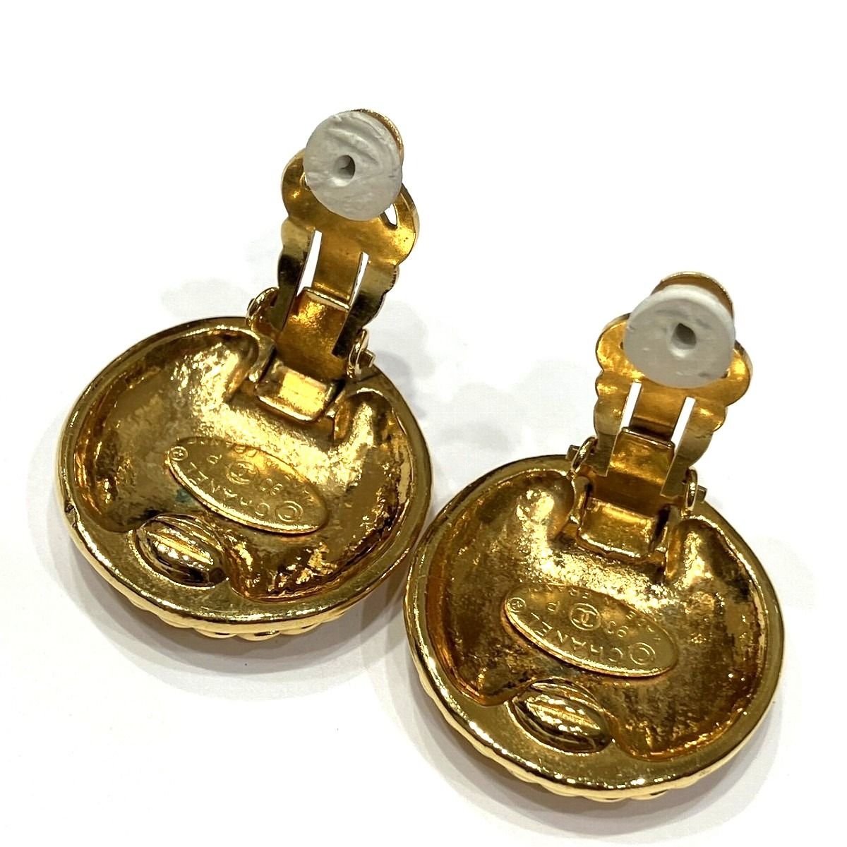 Chanel Earrings Alloy Gold — view 7