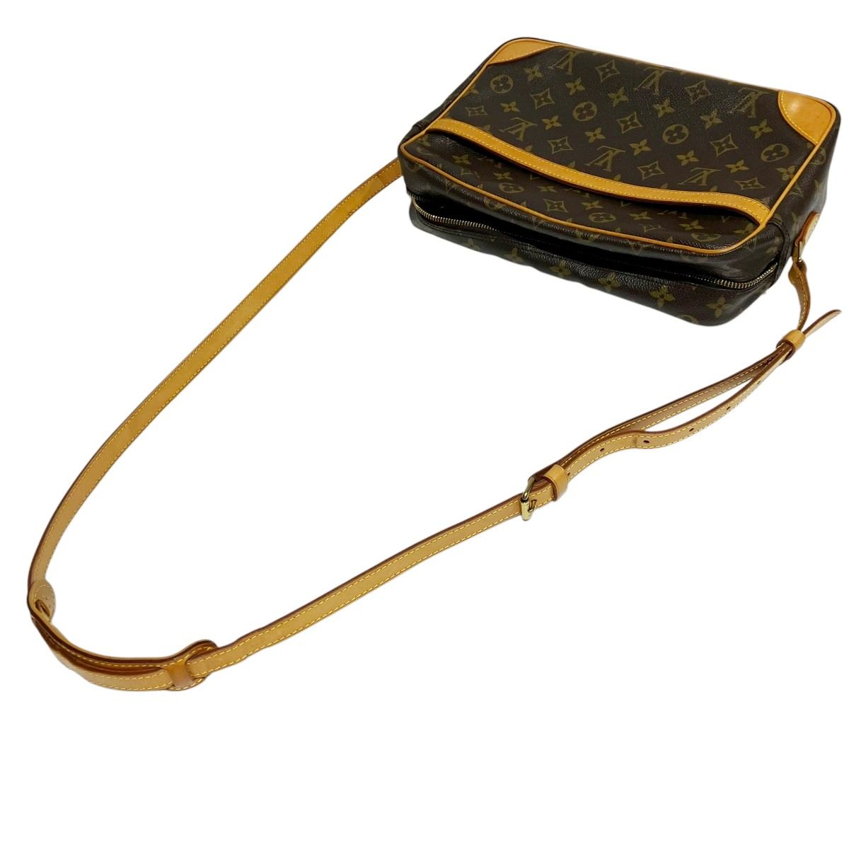 Louis Vuitton Trocadero GM Monogram Shoulder Bag Canvas — view 5