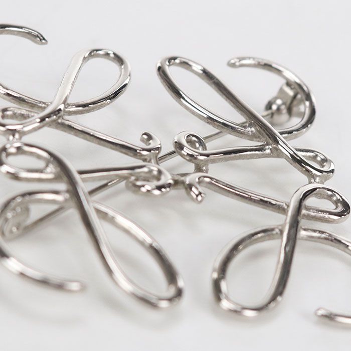 Loewe Anagram Brooch Metal — view 4