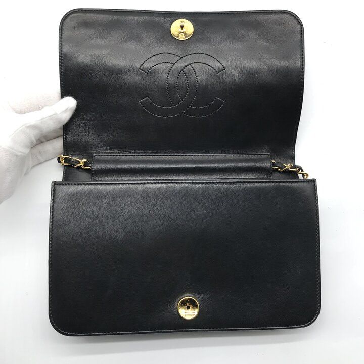 Chanel CC Logo Quilted Push Lock Chain Shoulder Bag Black — view 7