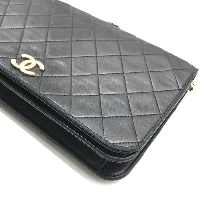Chanel CC Logo Quilted Push Lock Chain Shoulder Bag Black — view 4