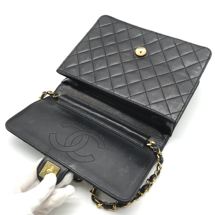 Chanel Quilted CC Logo Chain Shoulder Bag Push Lock Lambskin — view 7