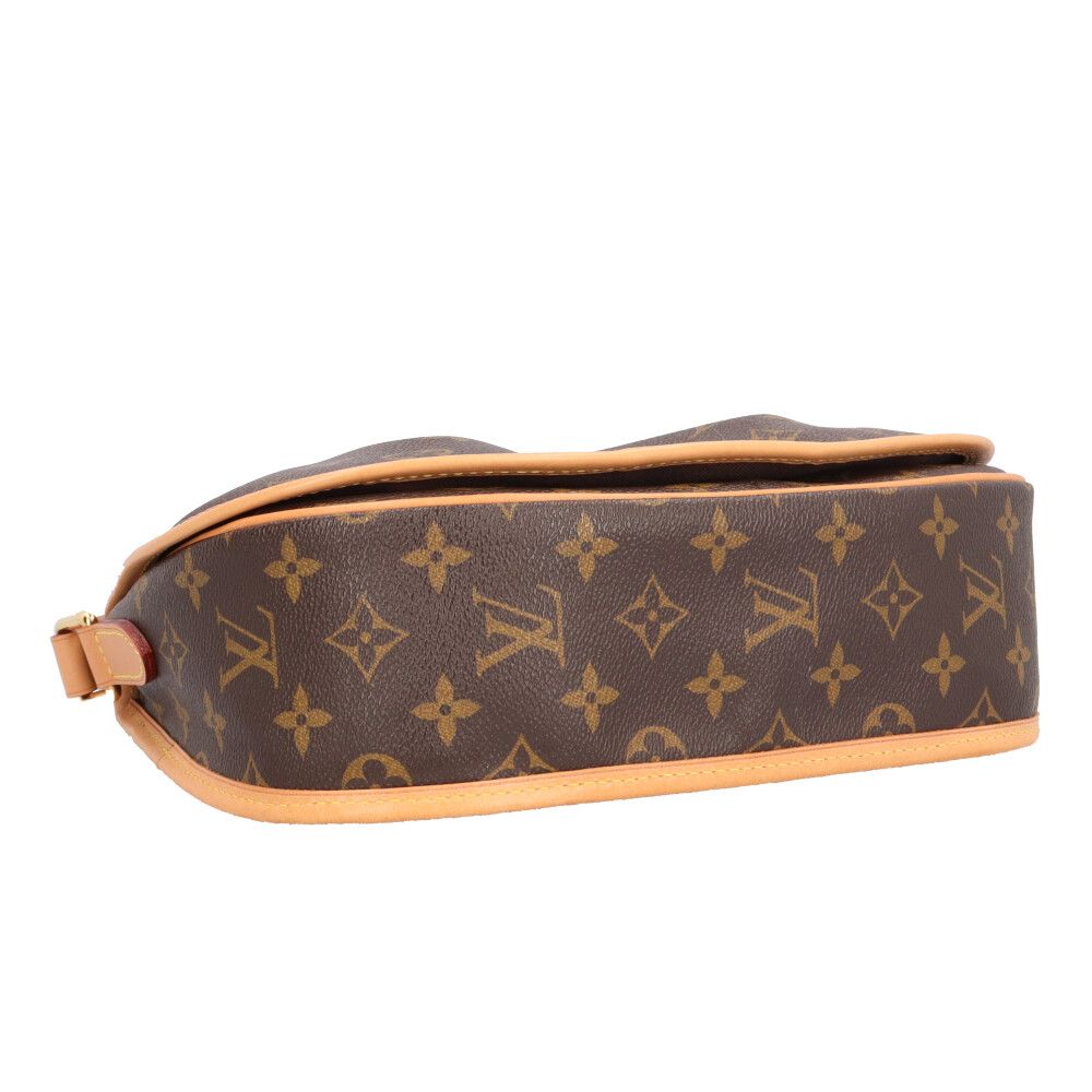 Louis Vuitton Menilmontan PM Monogram Shoulder Bag Canvas Brown — view 5
