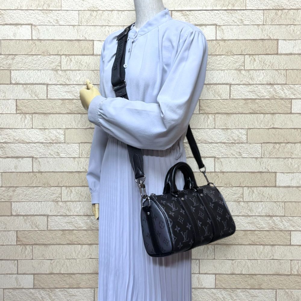 Louis Vuitton Keepall 25 Bandouliere Monogram Eclipse Shoulder Bag Black — view 2