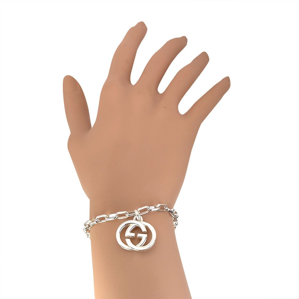Gucci Interlocking Bracelet Silver — view 5