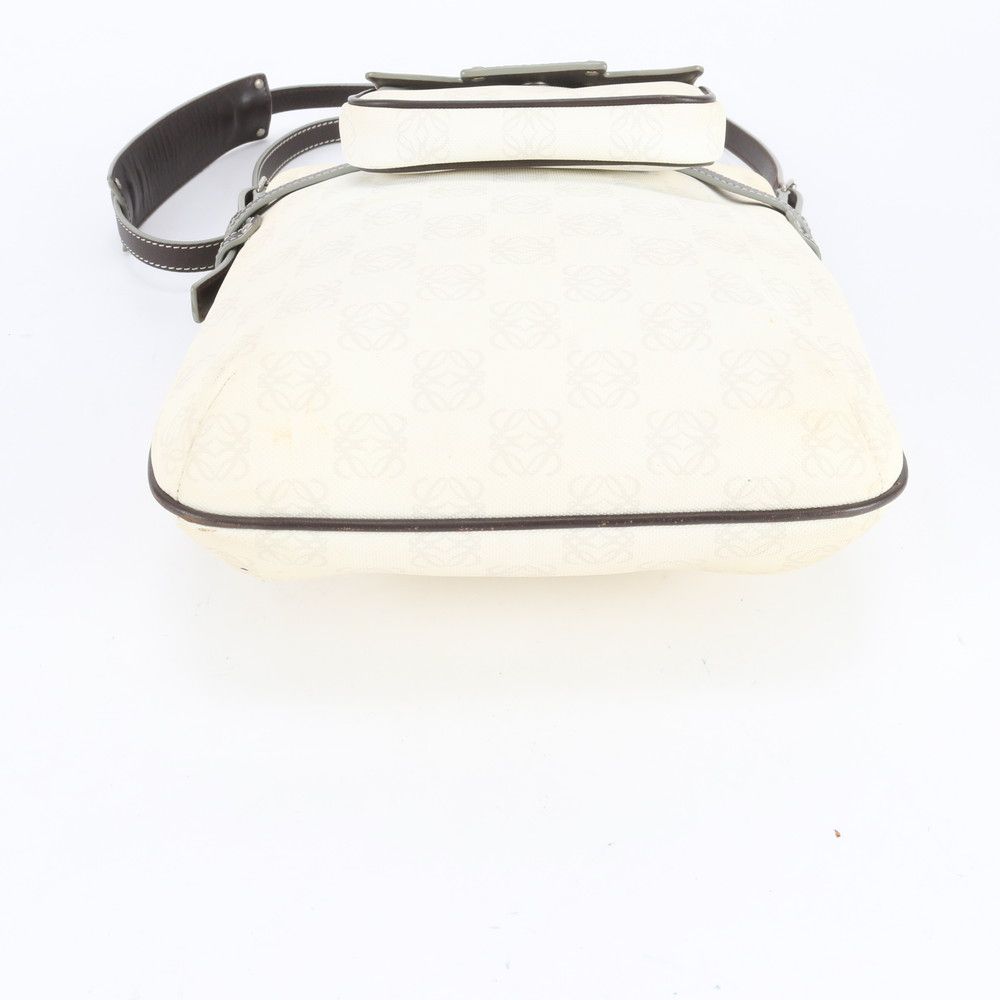 Loewe Anagram Leather Shoulder Bag Crossbody Hand — view 6