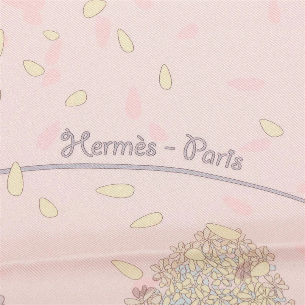 Hermes Tagged Carre 90 Offrandes D'un Jour Flower Offering Silk 100% Scarf — view 6