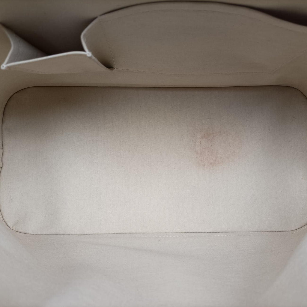 Louis Vuitton Alma GM Blanc Corail Vernis Handbag — view 9