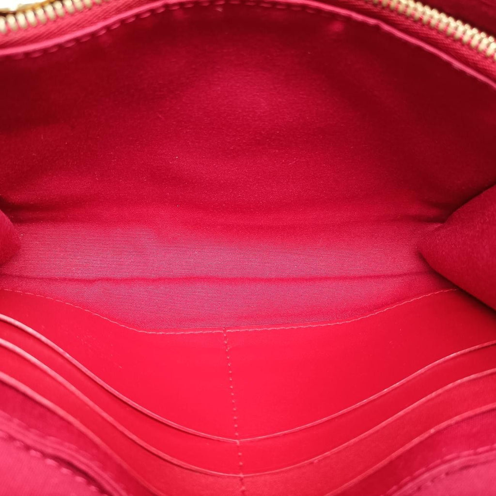 Louis Vuitton Belair Pomme D'amour Vernis Shoulder — view 9
