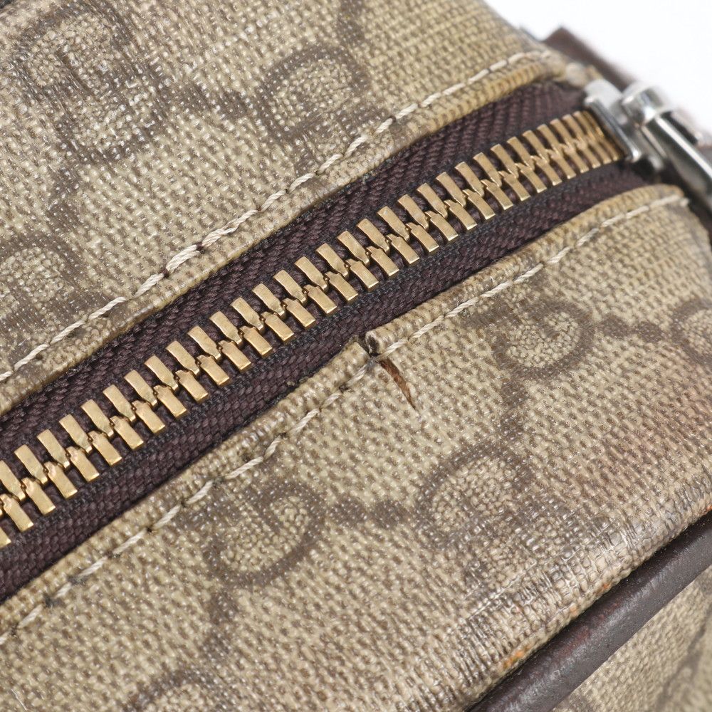 Gucci GG Supreme Leather Shoulder Bag Crossbody Messenger Business — view 8