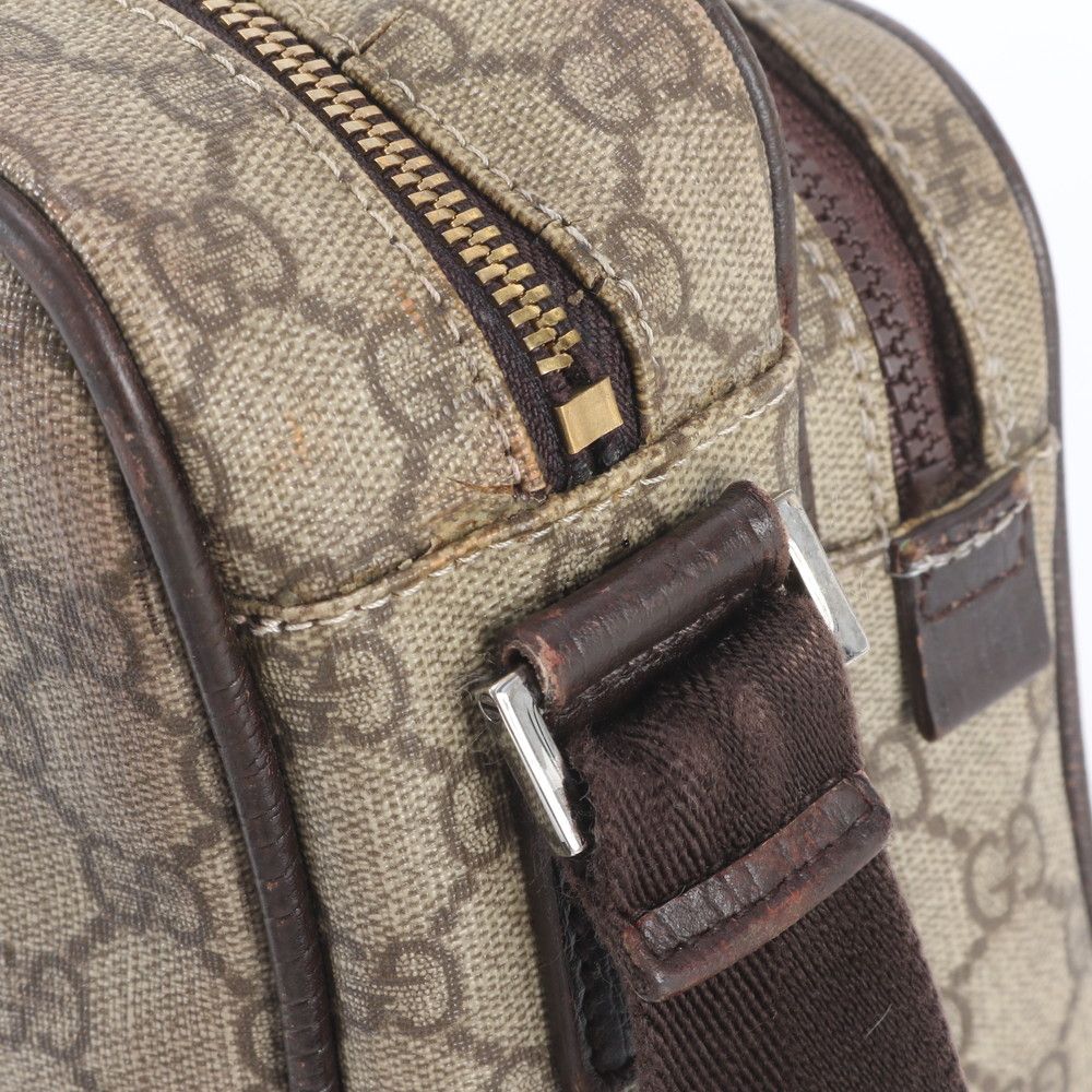 Gucci GG Supreme Leather Shoulder Bag Crossbody Messenger Business — view 9