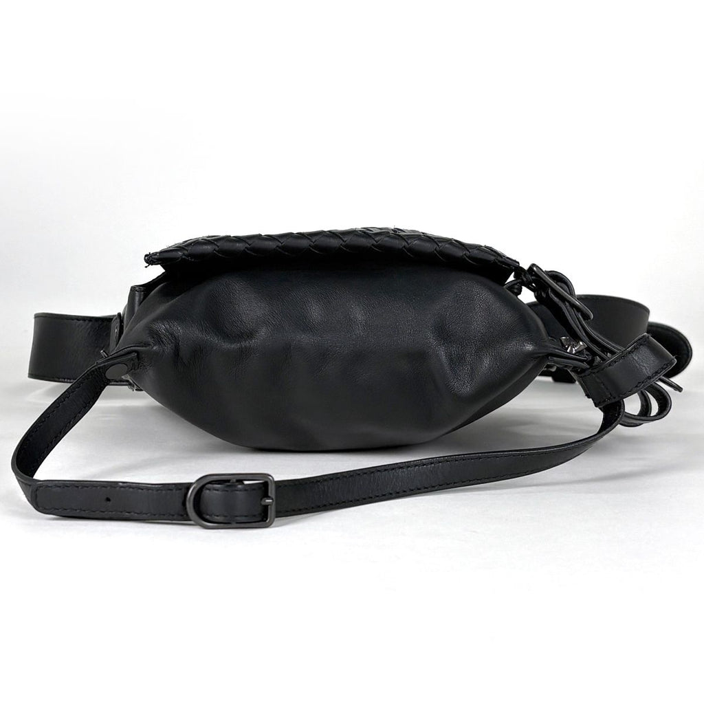 Bottega Veneta Intrecciato Waist Bag Pouch Leather Black — view 3