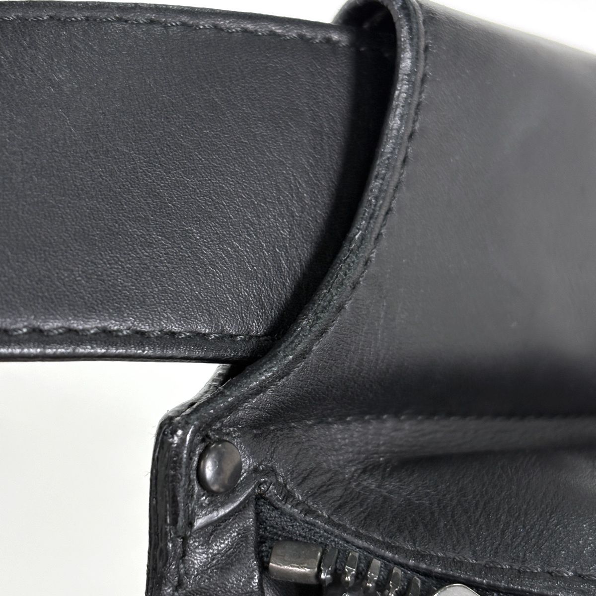 Bottega Veneta Intrecciato Waist Bag Pouch Leather Black — view 6