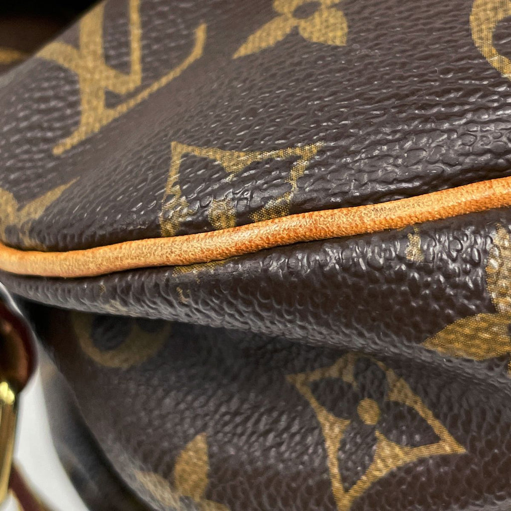 Louis Vuitton Saumur 30 Crossbody Shoulder Bag Monogram Brown — view 3