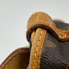 Louis Vuitton Saumur 30 Crossbody Shoulder Bag Monogram Brown — view 4