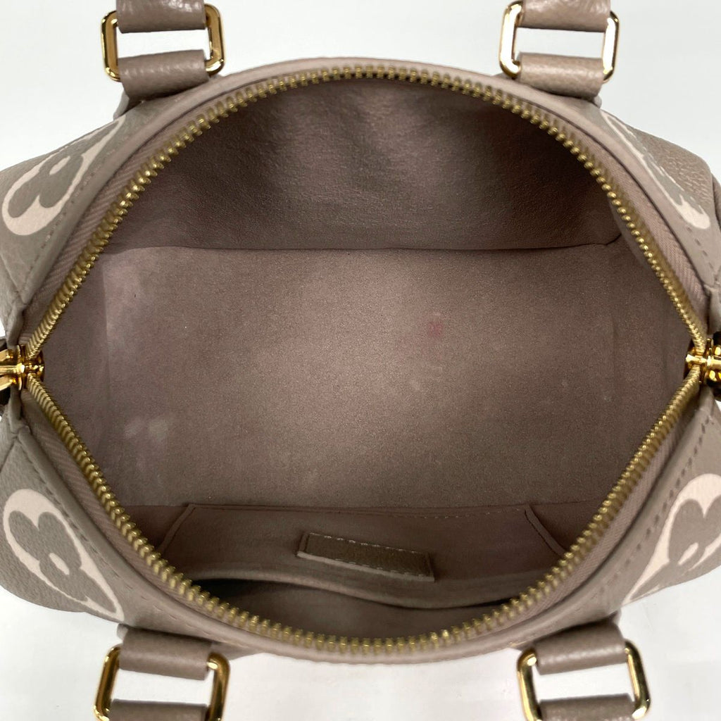 Louis Vuitton Speedy Bandouliere 20 2-Way Shoulder Bag Bicolor Monogram — view 9