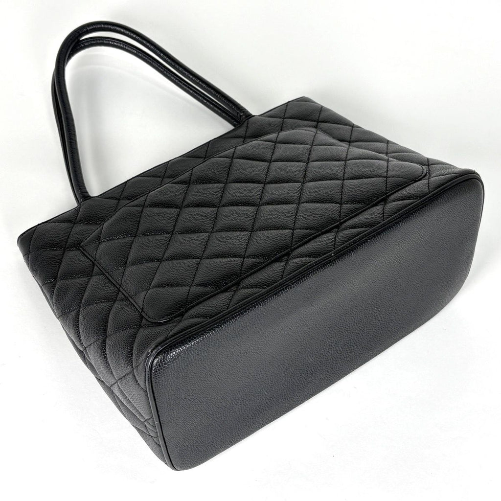 Chanel Reissue Tote CC Logo Quilted Caviar Leather Black — view 2