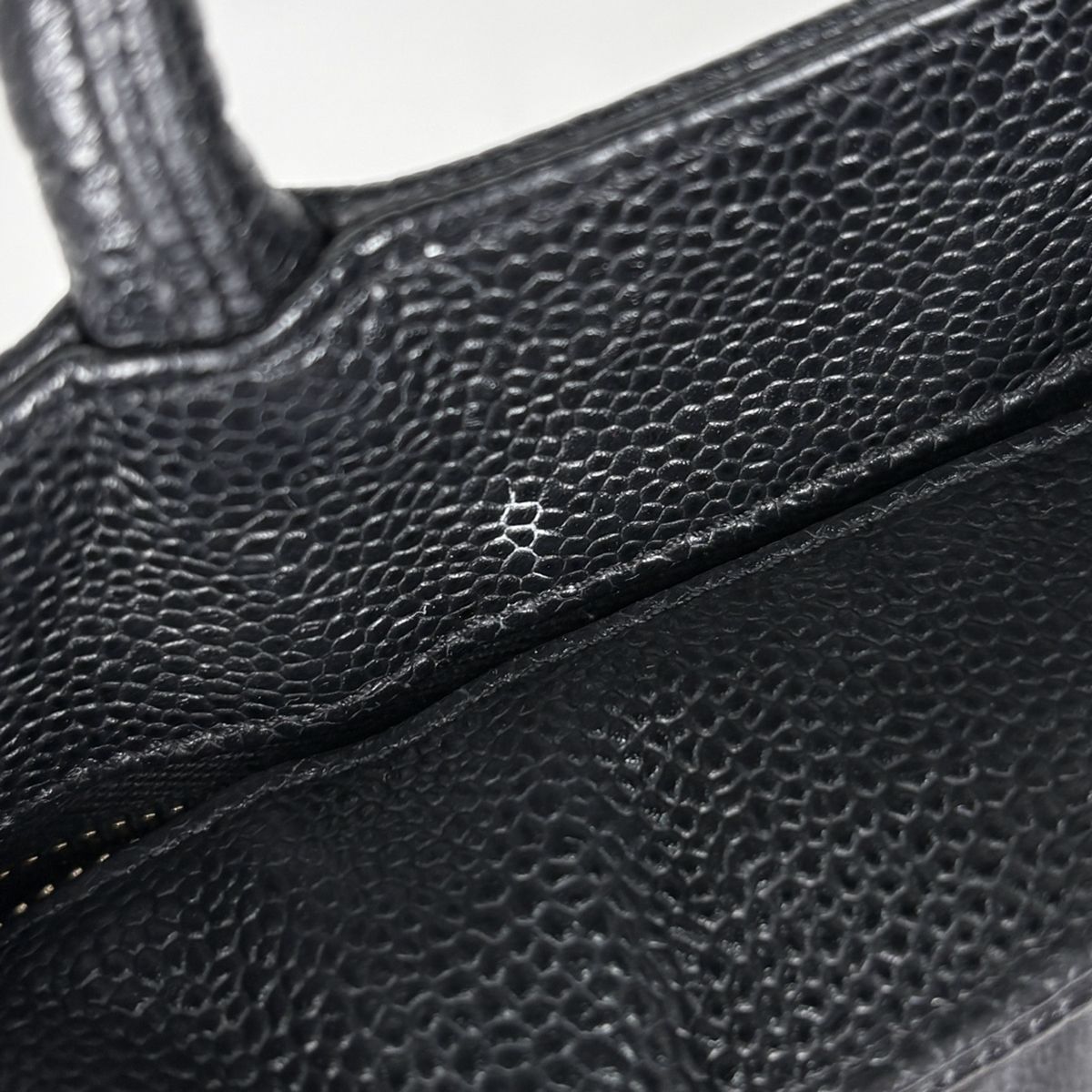 Chanel Reissue Tote CC Logo Quilted Caviar Leather Black — view 7