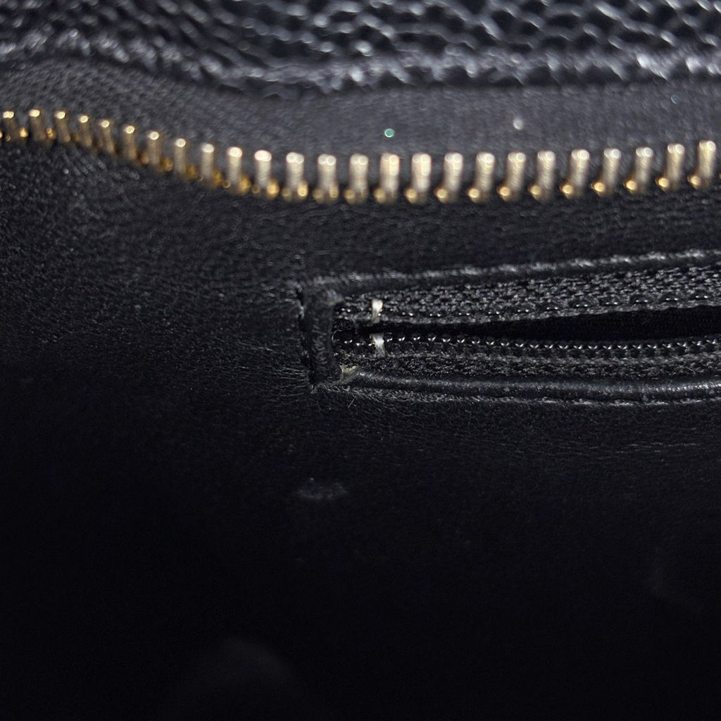 Chanel Reissue Tote CC Logo Quilted Caviar Leather Black — view 8