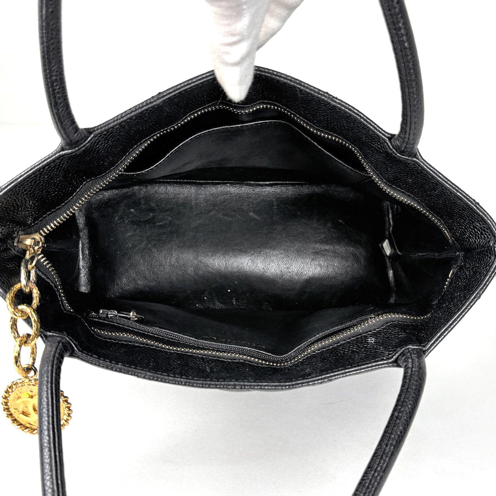 Chanel Reissue Tote CC Logo Quilted Caviar Leather Black — view 9
