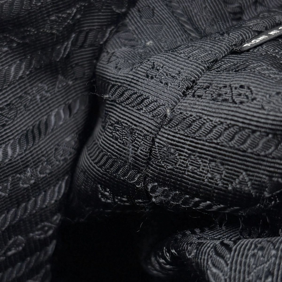 Prada Logo Tote Nylon Nero — view 7
