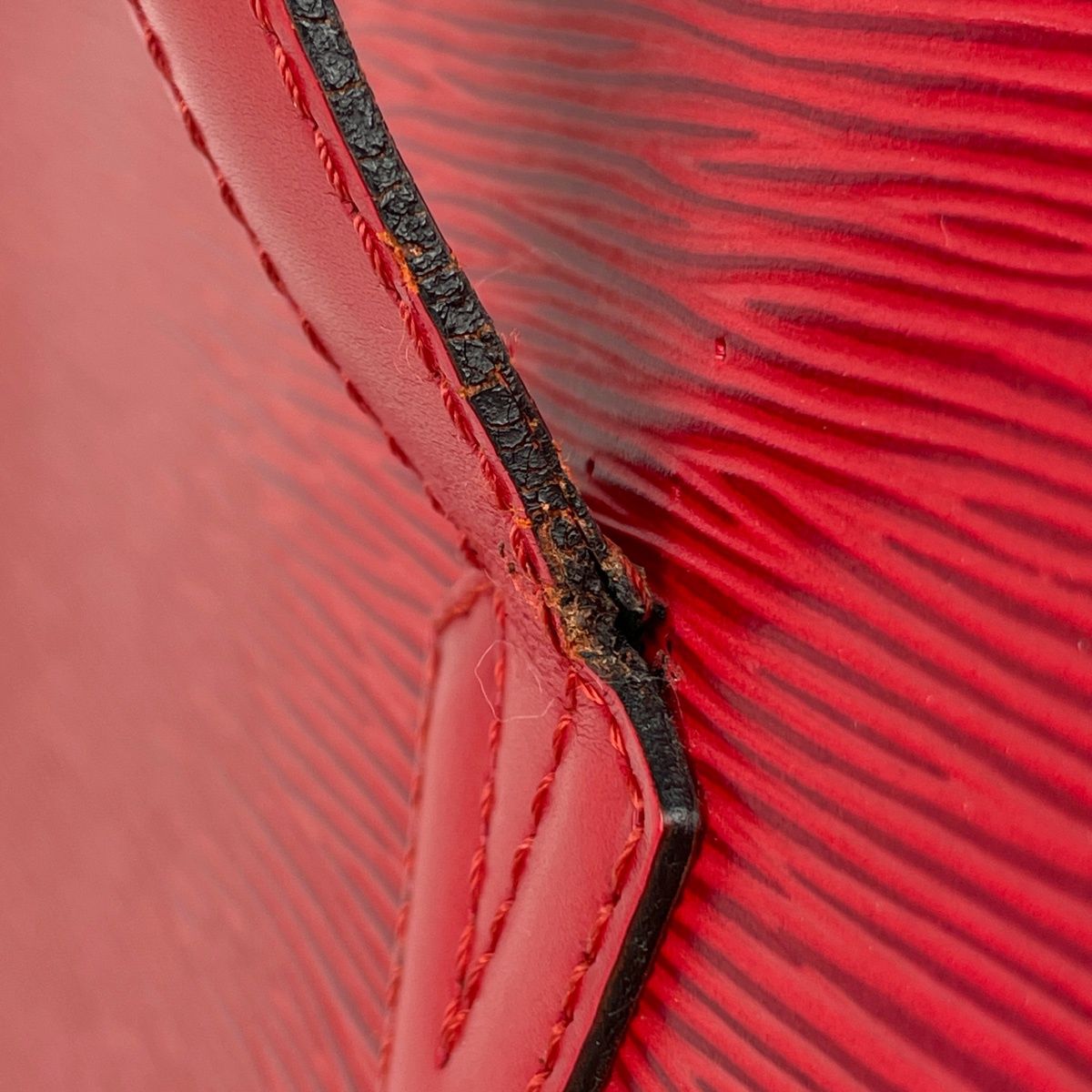 Louis Vuitton Saint Jacques Shopping Tote Epi Castilian — view 7