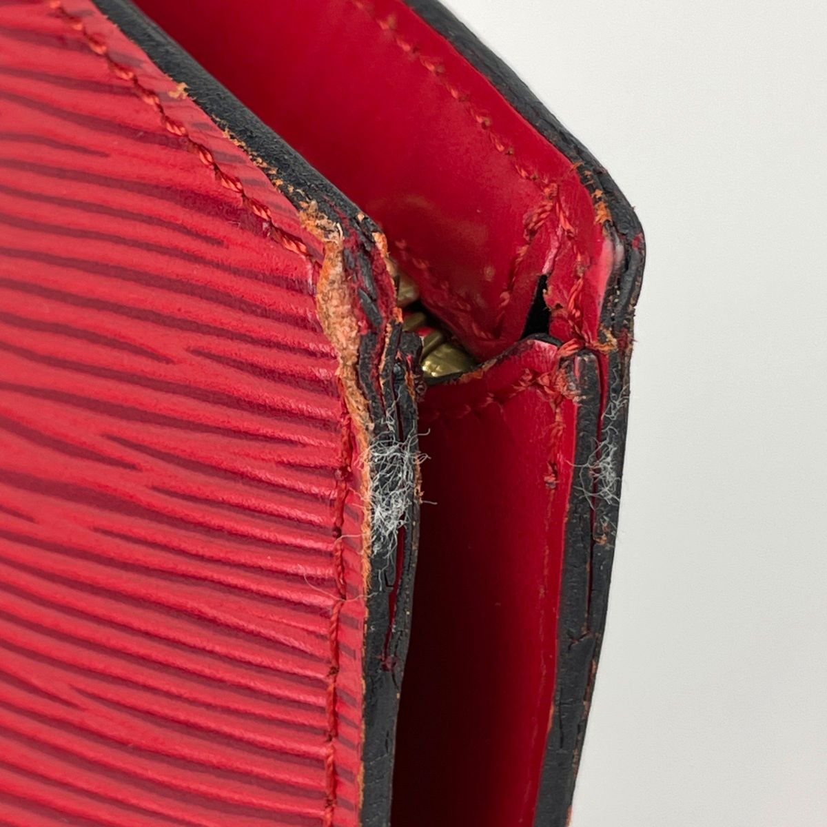 Louis Vuitton Saint Jacques Shopping Tote Epi Castilian — view 5