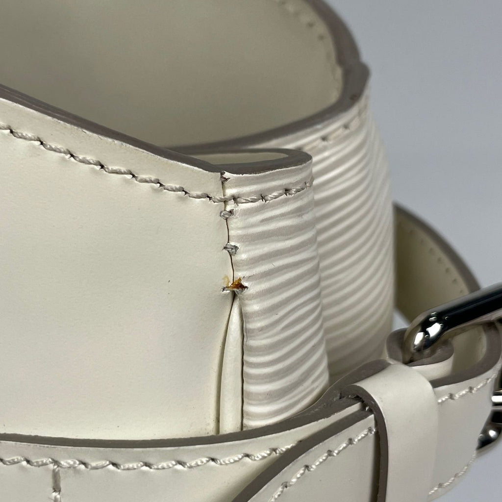Louis Vuitton Passy PM Tote Epi Yvoir — view 4