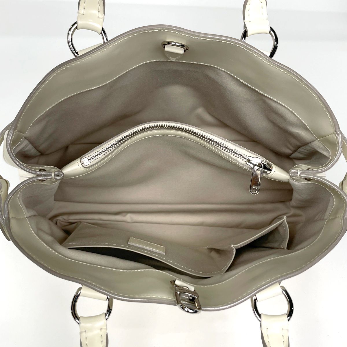 Louis Vuitton Passy PM Tote Epi Yvoir — view 7