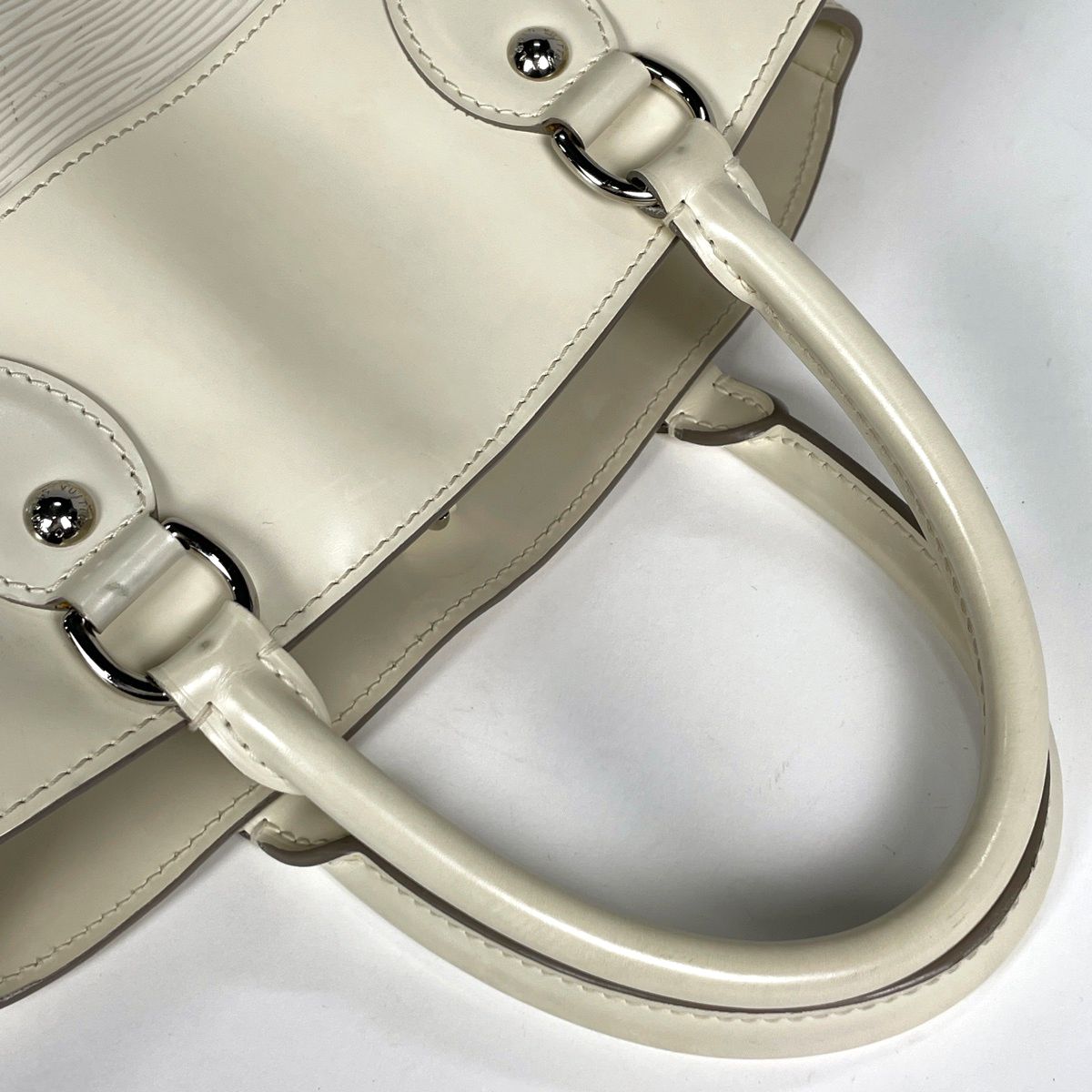 Louis Vuitton Passy PM Tote Epi Yvoir — view 6