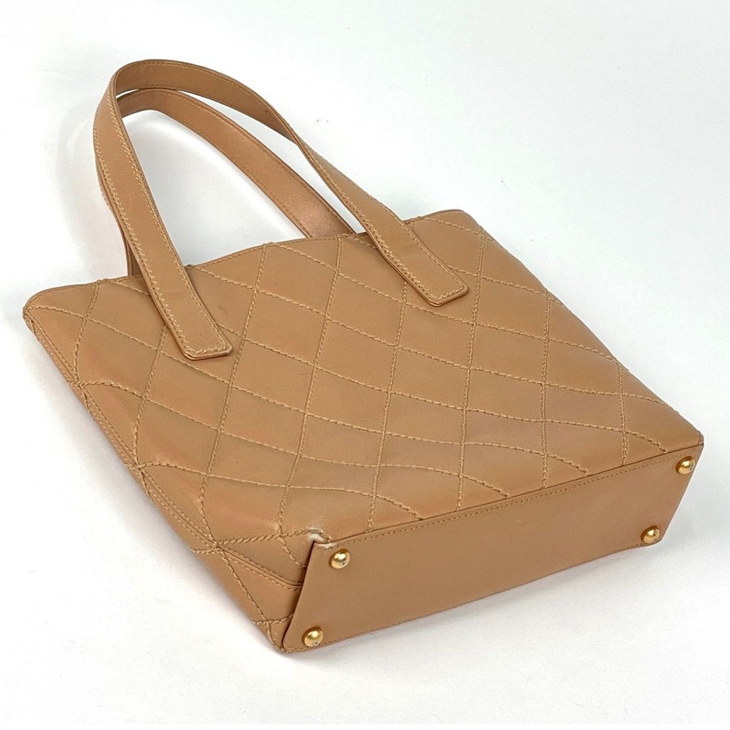 Chanel Wild Stitch Tote CC Logo Leather Beige — view 2