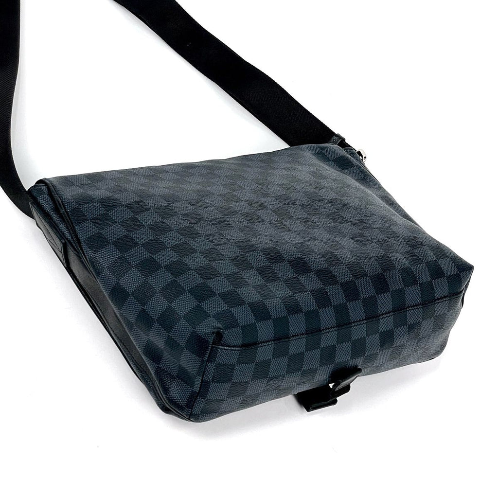 Louis Vuitton Match Point Messenger Shoulder Bag Damier Ecobalt Noir Navy — view 2