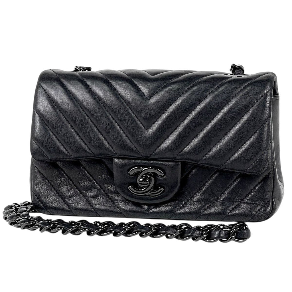Chanel Stitch Chain Shoulder Bag CC Logo Blanc Leather Black