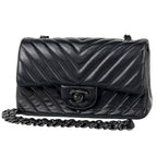Chanel Stitch Chain Shoulder Bag CC Logo Blanc Leather Black