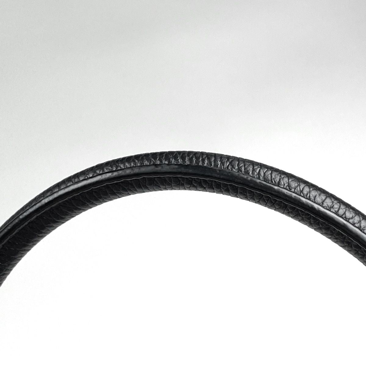 Saint Laurent Manhattan Tote Leather Black — view 4