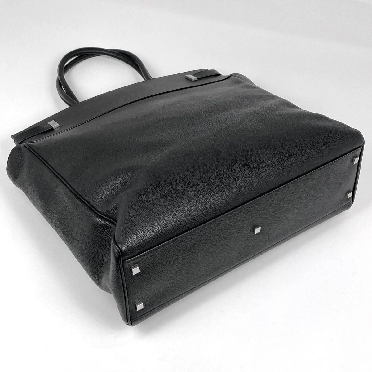 Saint Laurent Manhattan Tote Leather Black — view 2