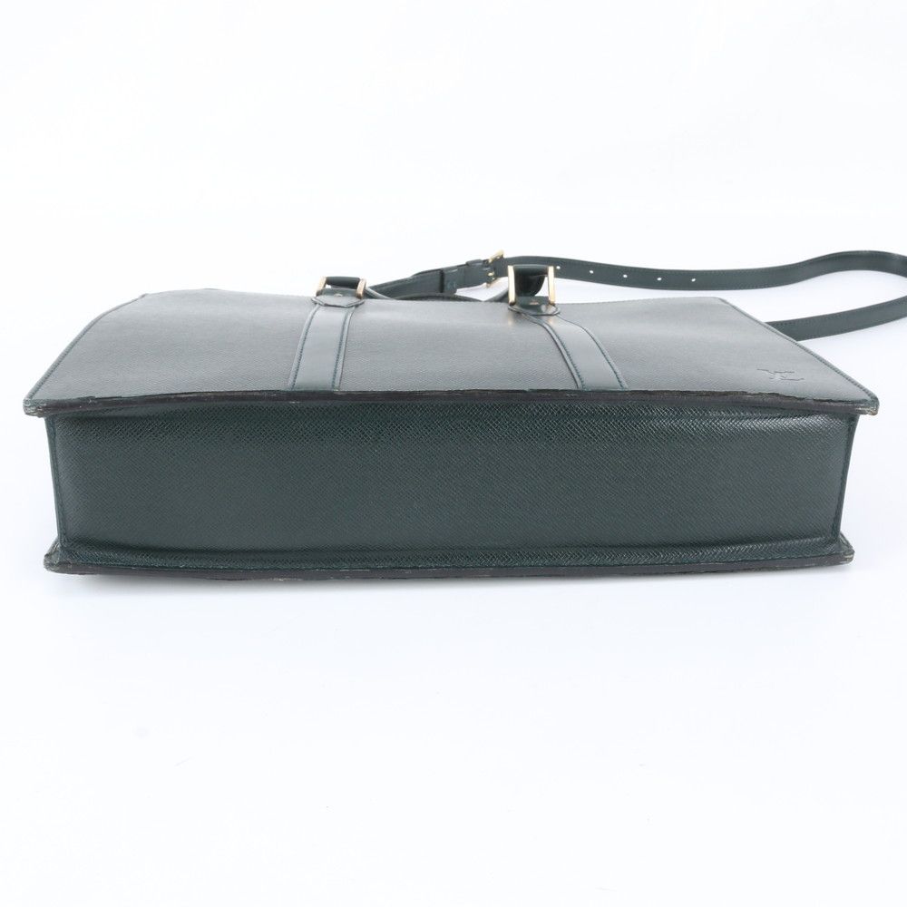 Louis Vuitton Taiga Porte Documentant Rosein 2-Way Business Bag Crossbody — view 5