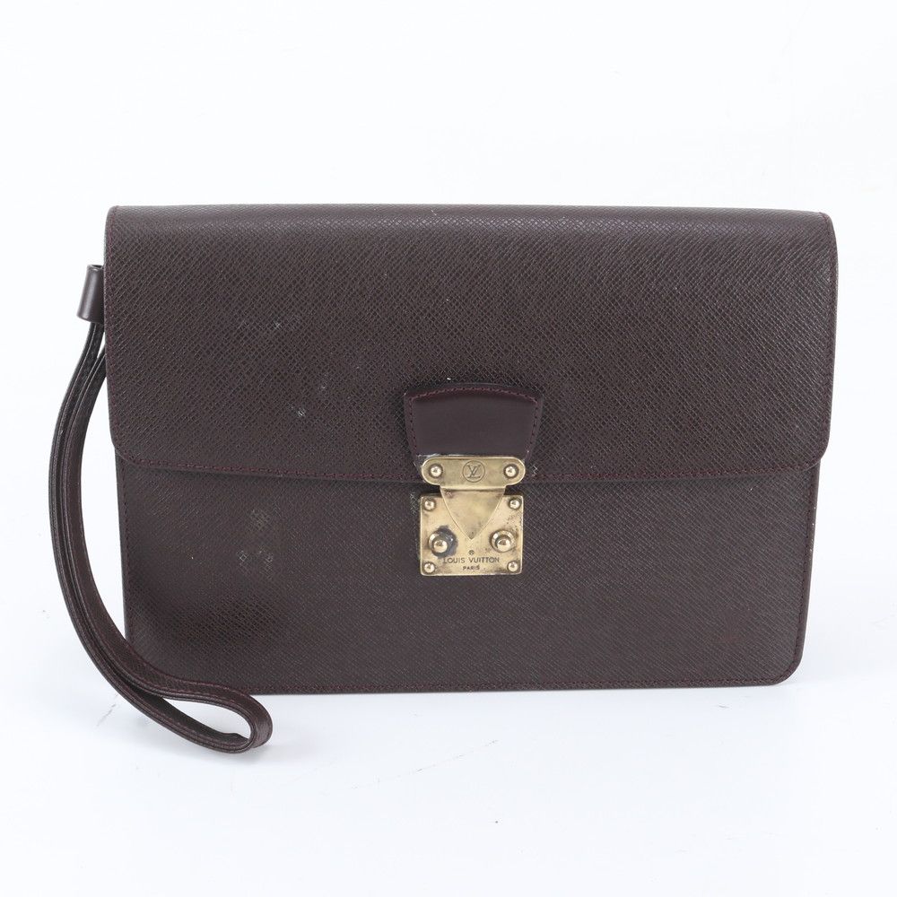 Louis Vuitton Taiga Pochette Clado Acajou Leather Clutch Pouch