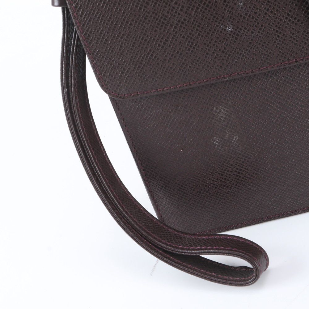 Louis Vuitton Taiga Pochette Clado Acajou Leather Clutch Pouch — view 2