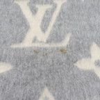Louis Vuitton Tag Echarpe Reykjavik Cashmere 100% Monogram Fringe Scarf Gray — view 7