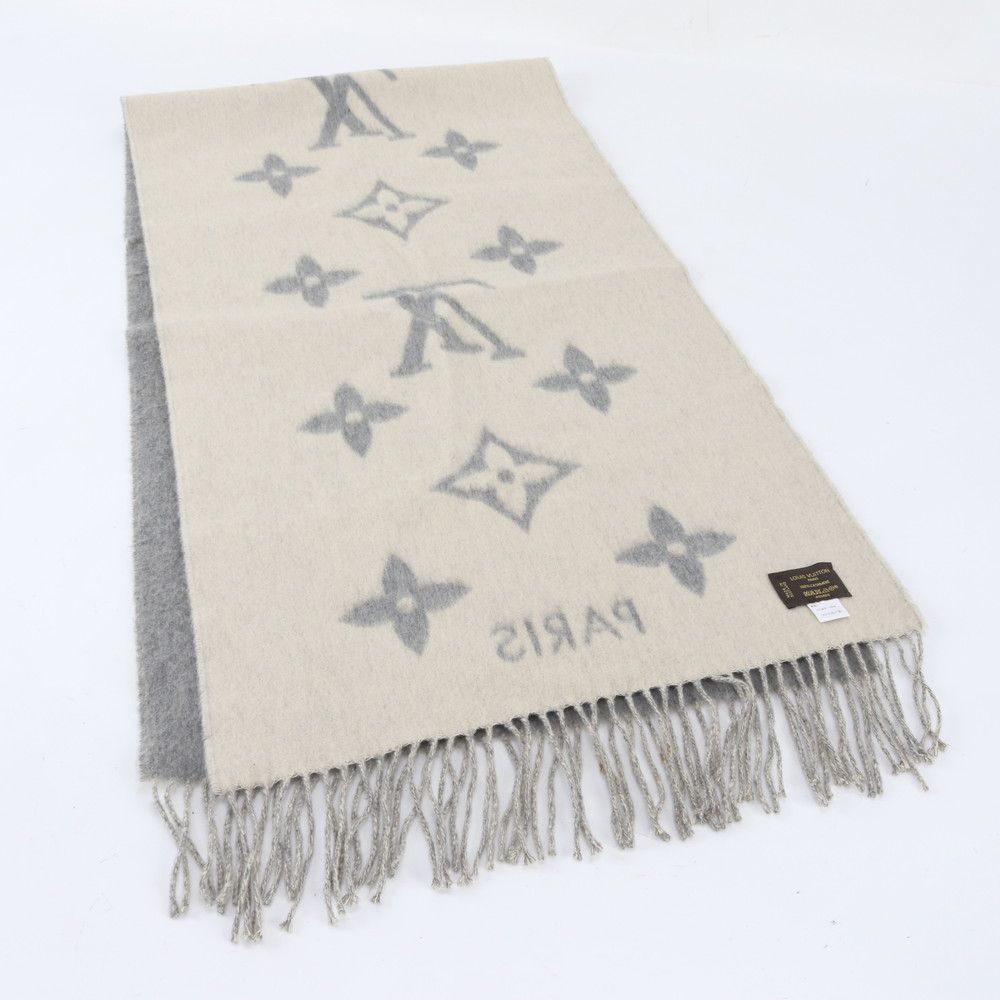 Louis Vuitton Tag Echarpe Reykjavik Cashmere 100% Monogram Fringe Scarf Gray — view 6