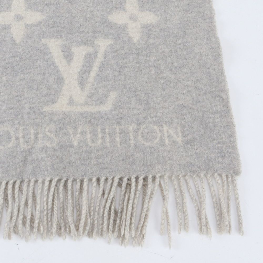 Louis Vuitton Tag Echarpe Reykjavik Cashmere 100% Monogram Scarf Gray — view 4