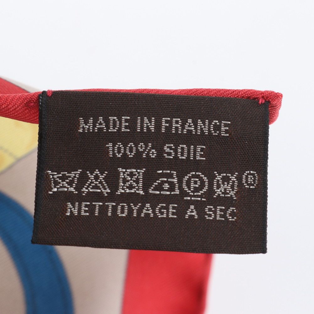 Hermes Tagged Carre Eperon D'or Yellow Gold Spurs Silk 100% Scarf — view 9