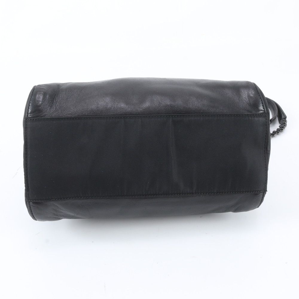 Prada Chain Leather Shoulder Bag Tote Black — view 5