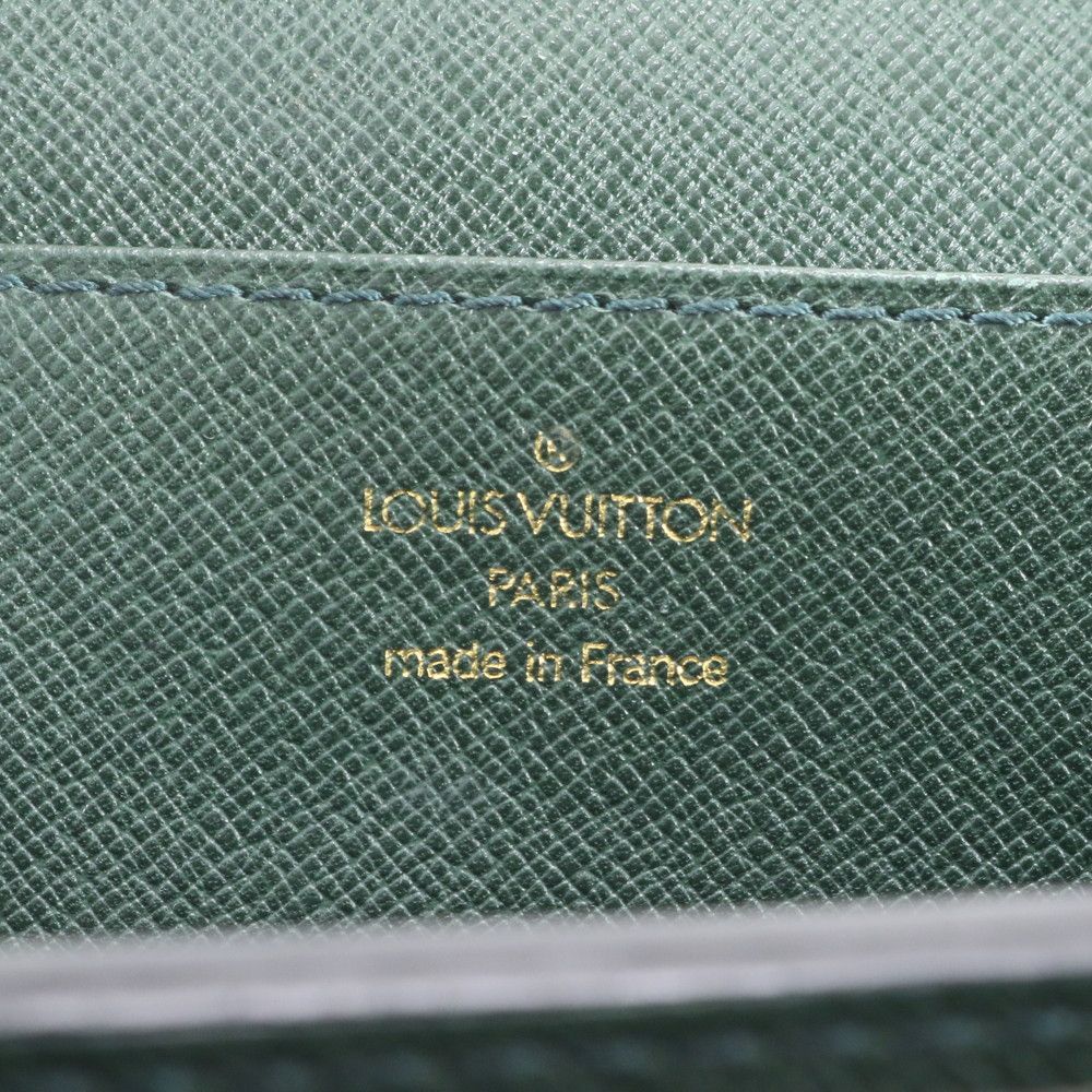 Louis Vuitton Taiga Moscova Leather Business Document Briefcase Tote — view 9