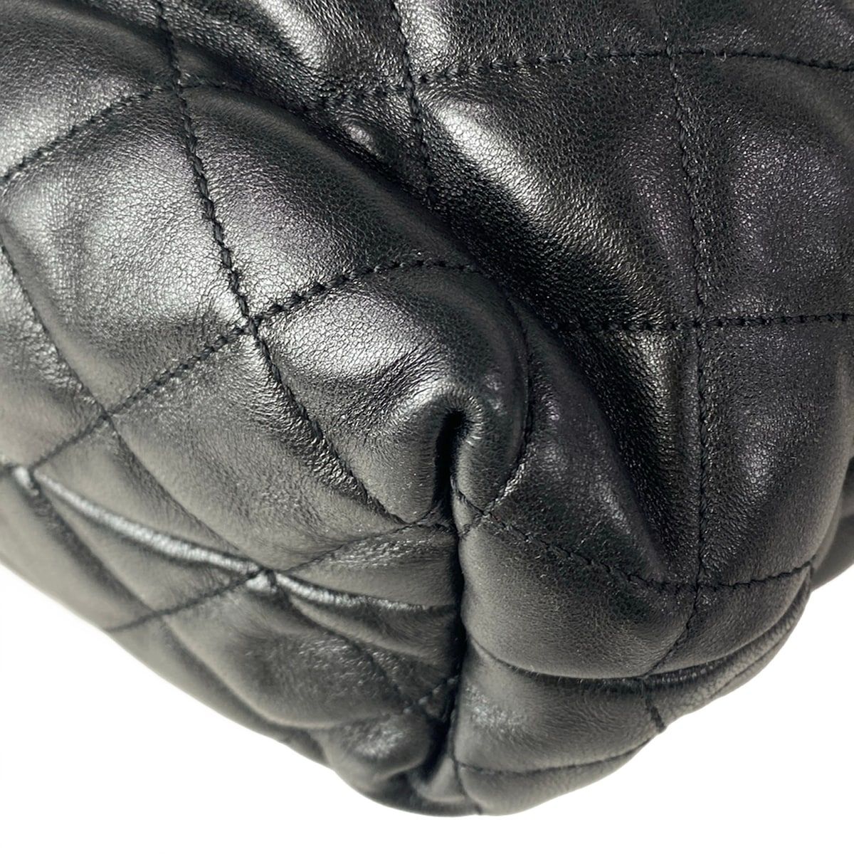 Saint Laurent Paris Tote Icare Maxi Shopping Black Lambskin — view 7