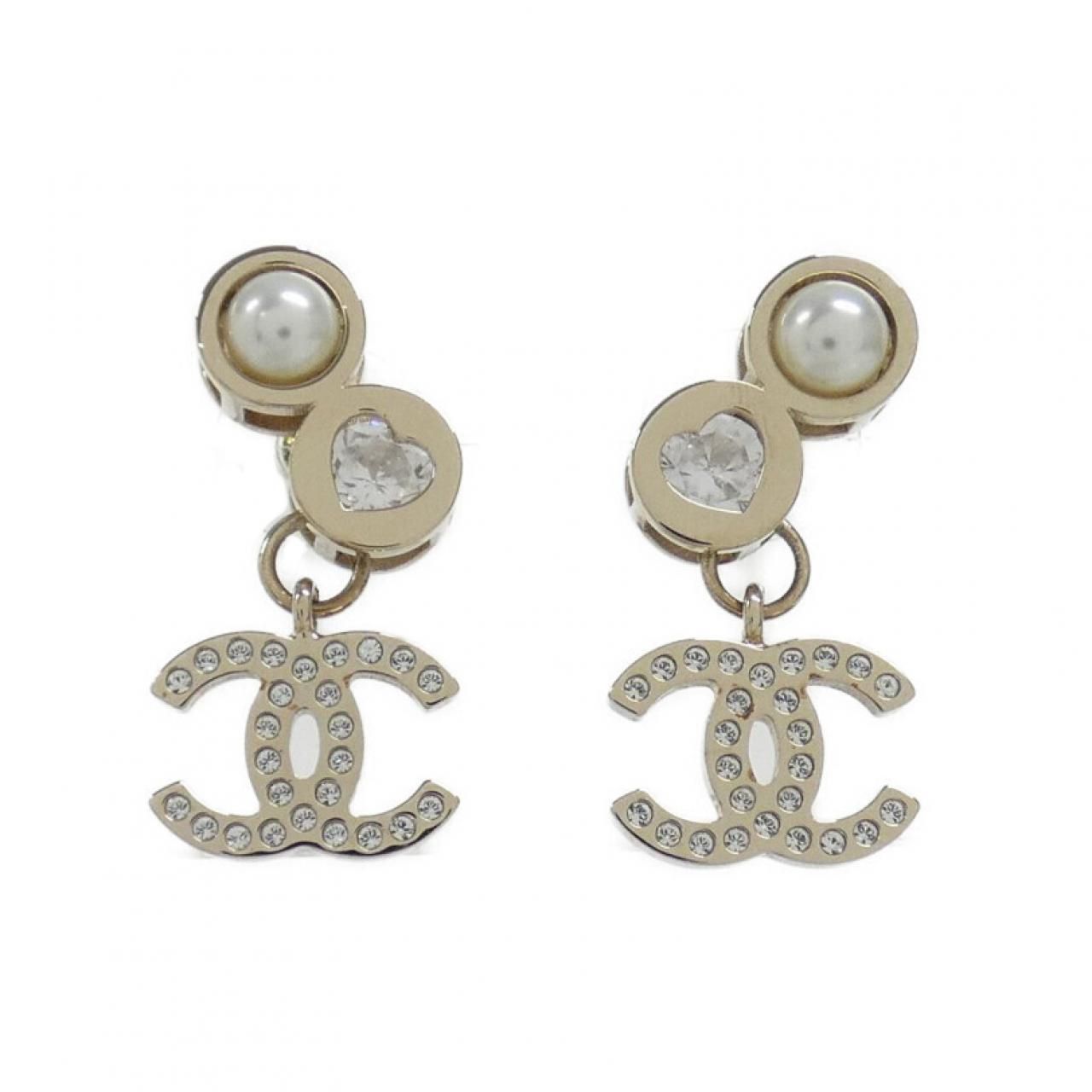 Chanel Earrings Gold